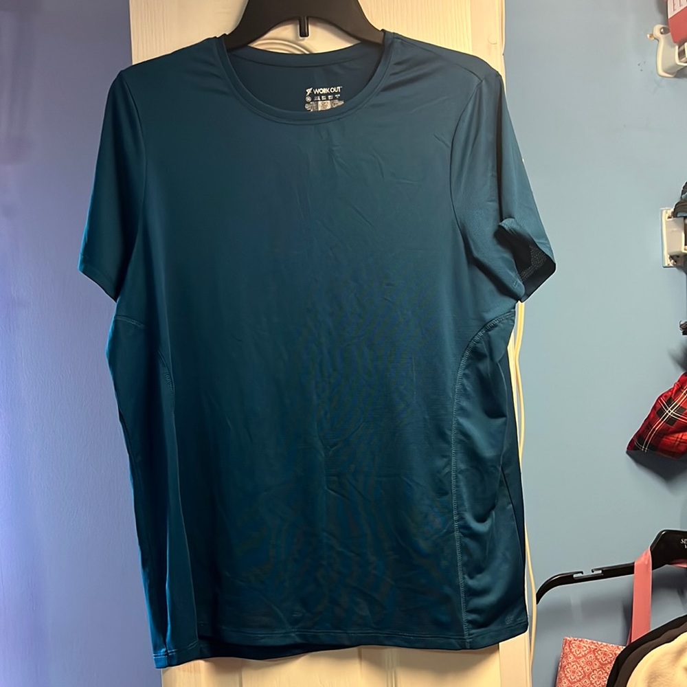 Women's Workout Top